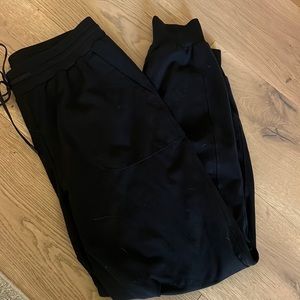 Black Zella live in joggers. Size small